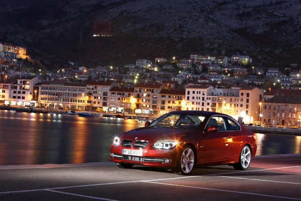 2011-bmw-3-series-coupe-convertible-2